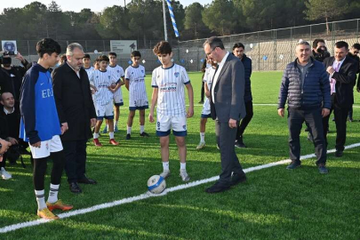 Büyükşehir’den üniversiteye futbol sahası