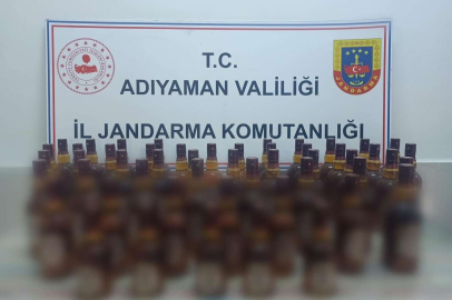 Adıyaman'da jandarma 51 şişe bandrolsüz alkole el koydu