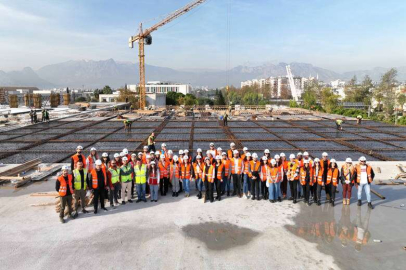 Öğrenciler katlı otopark projesini inceledi