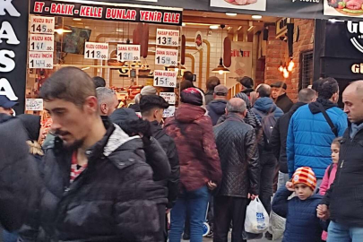 Bursa'da ucuz et kuyruğu