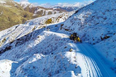 Sason’da kardan kapanan grup yolu ulaşıma açıldı