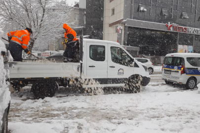 Gebze karla mücadeleye hız kesmiyor