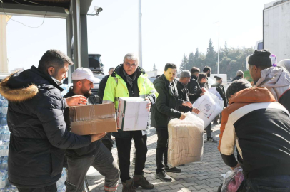 Sakarya'dan 30 bin gıda kolisi de ulaştırılacak