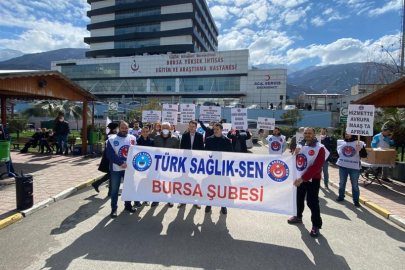 Bursa'da sendikalı sağlıkçılar: Kazanım yerine hezimet var!