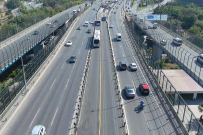 Haliç Köprüsü metrobüs yolu yenileniyor