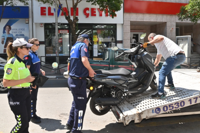 Manisa'da kaldırımlar yayaların!