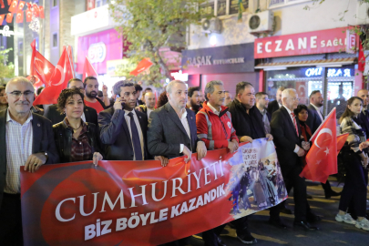 Bursa Gemlik'te 101. yıl coşkusu