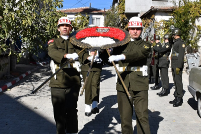 Manisa'da Kıbrıs Gazisi Çam'a askeri son görev!