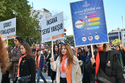 Manisa’da kadına yönelik şiddete birlikte 'Dur' dediler