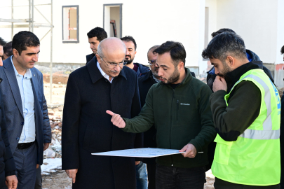 Malatya'da Başkan Er TOKİ konutlarını incelemelerde bulundu