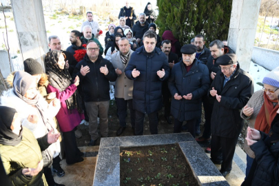 Müftü Raşit Efendi ve Hüseyin Yazır mezarları başında anıldı